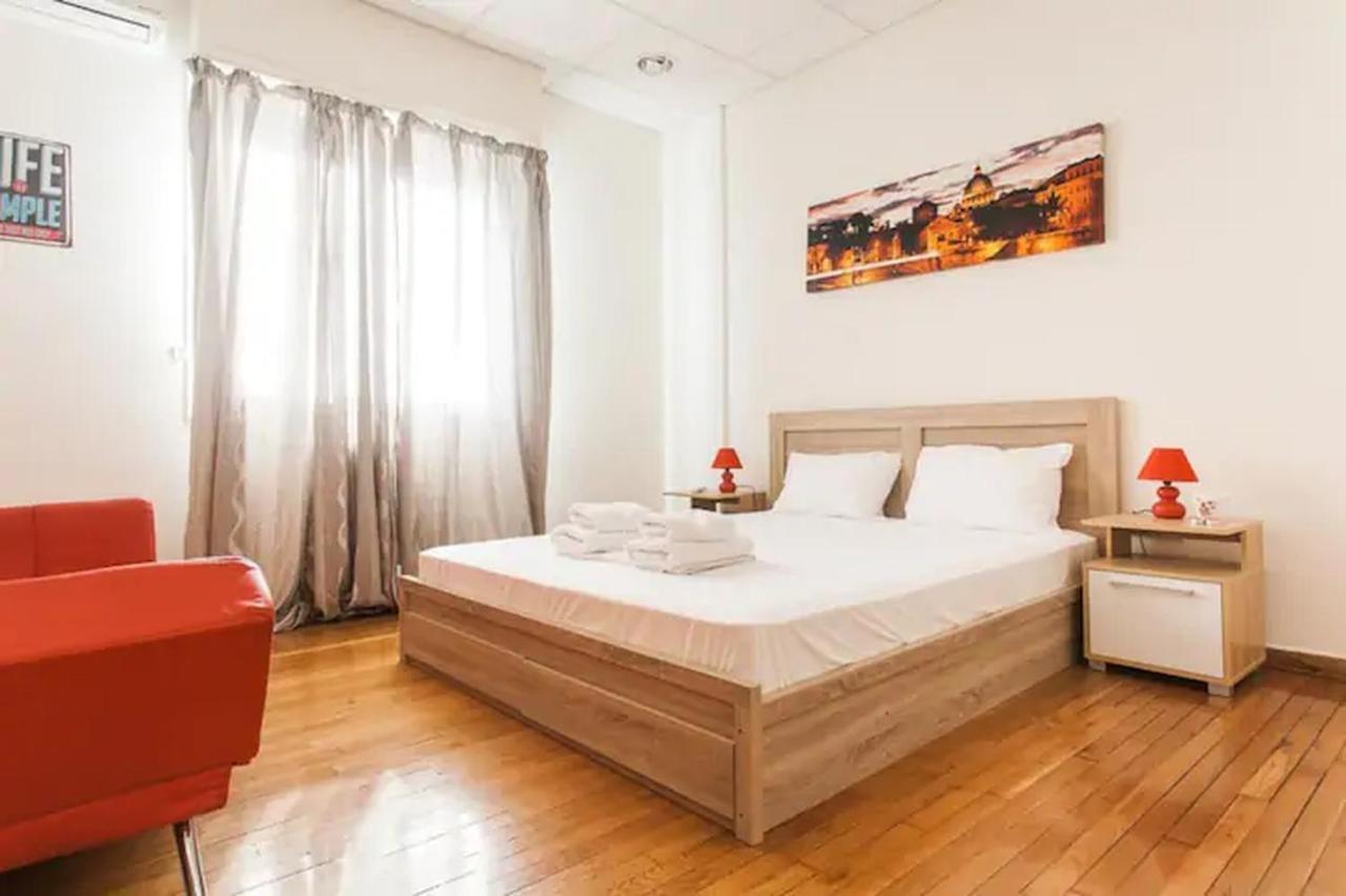 Apartamento 4Bdr Amazing Spacious Full Apt In Plaka Atenas Exterior foto