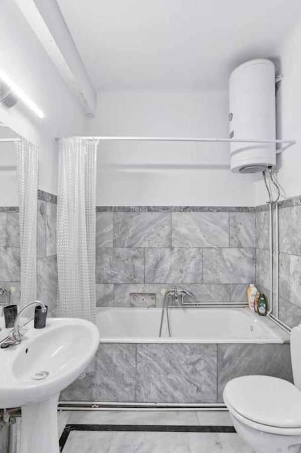 Apartamento 4Bdr Amazing Spacious Full Apt In Plaka Atenas Exterior foto